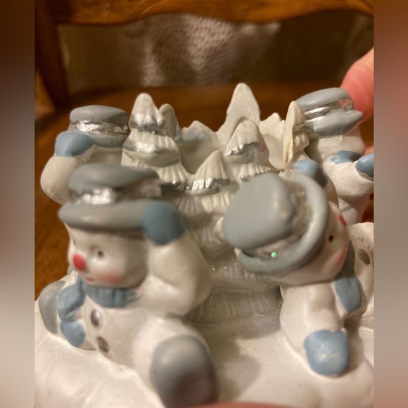 Winter Scene With Snowmen Candle Stick Holder - Picture 7 of 15